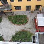 Nice City Apartment Апартаменты Берлин