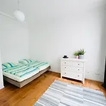 Nice City Apartment Апартаменты