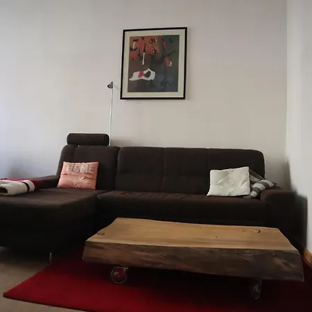 Nice City Apartment Апартаменты Берлин