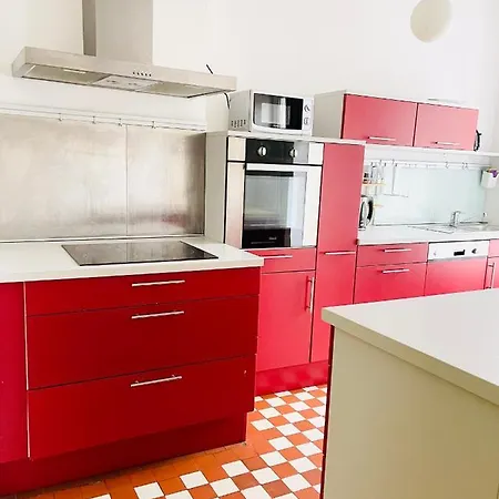 Nice City Apartment דירה ברלין