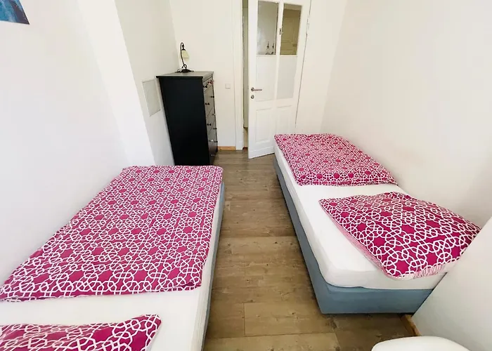 Nice City Apartment * برلين