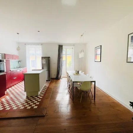 アパート Nice City Apartment *